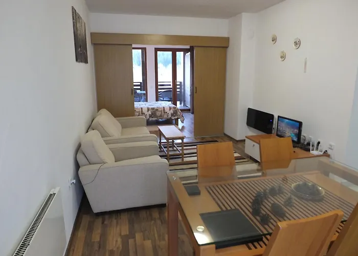 Pirin Heights A-21 близо до пистата 반스코