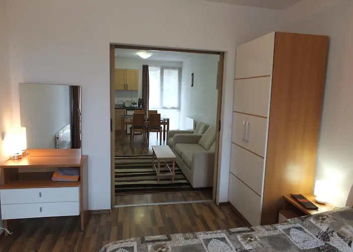 Pirin Heights A-21 близо до пистата * 반스코