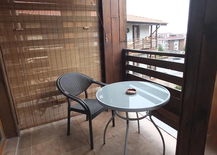 Pirin Heights A-21 близо до пистата