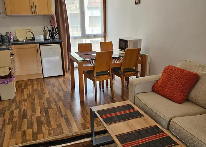 Pirin Heights A-21 близо до пистата *