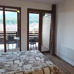 Pirin Heights A-21 близо до пистата شقة