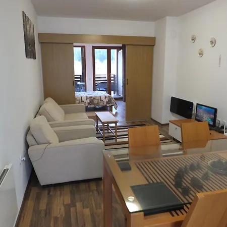 Pirin Heights A-21 близо до пистата 班斯科